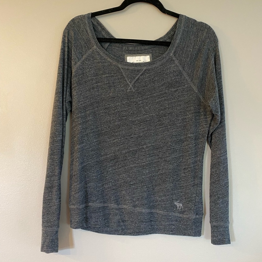 Abercrombie & Fitch | Gray Long Sleeve Tee Size Small